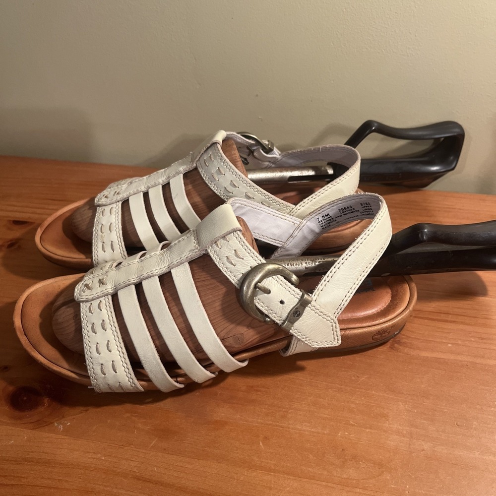 Women's Timberland Earthkeepers Tan Leather Sandals Flats casual shoes 7.5M